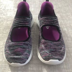 Sketchers J1 Kids Sports UltraFlex Pretty Catch sneaker.